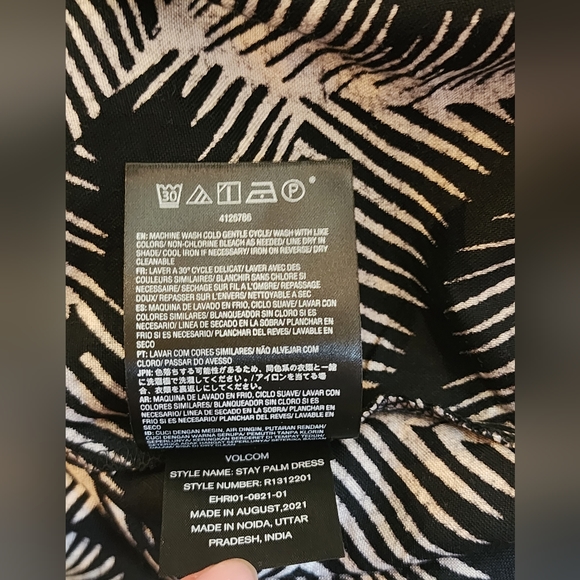 Volcom Girls Stay Palm Dress - Picture 7 of 7